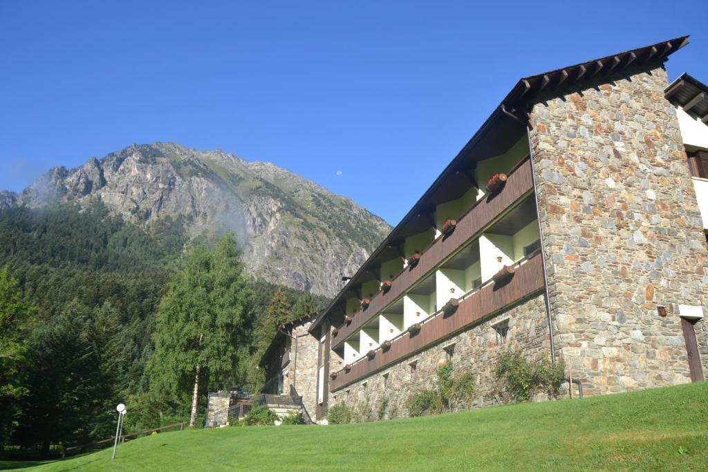 Hotel Els Avets Sorpe Exterior photo